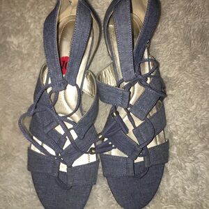 Bandolino Wedge‎ sandals